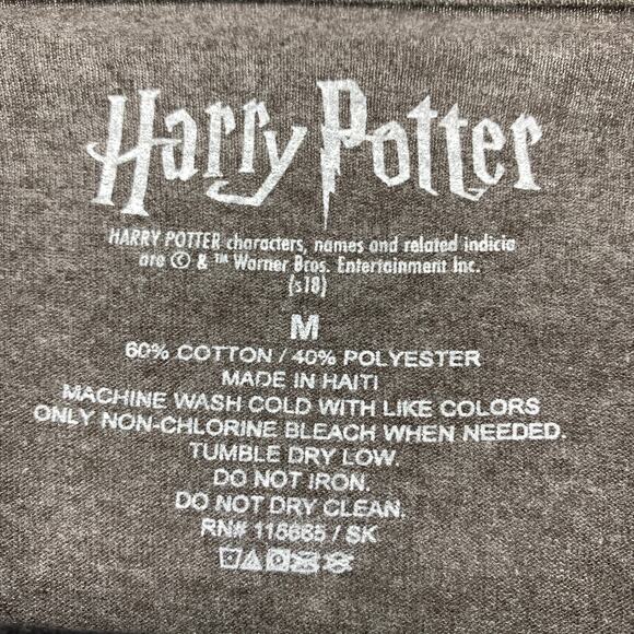 Harry Potter Crew Neck Short Sleeve T-Shirt Mens Size M Hogwarts Crest Graphic - Picture 6 of 6